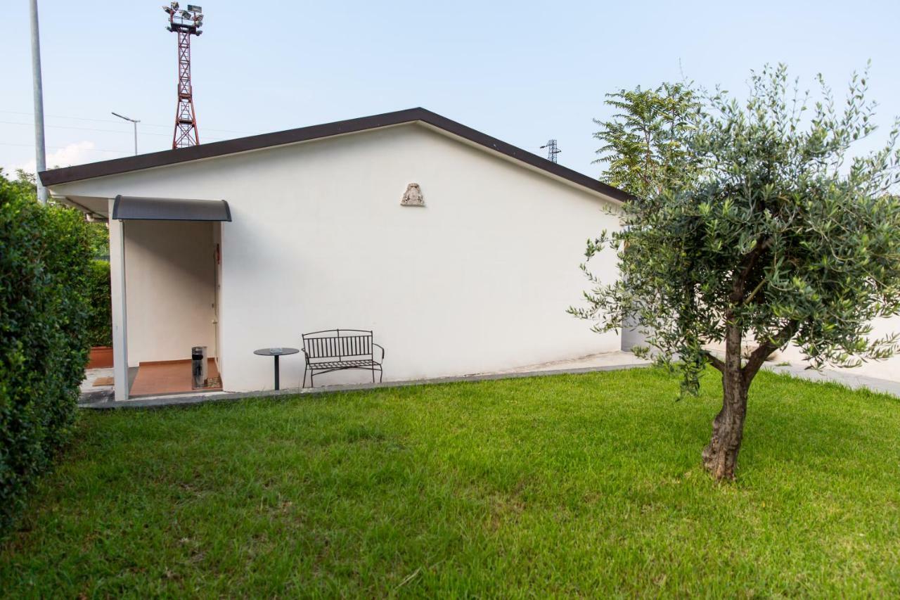Veda Elegant Rooms Fiumefreddo di Sicilia Exterior foto